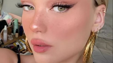 El maquillaje lifting difuminado ayuda a que los ojos se vean alargados