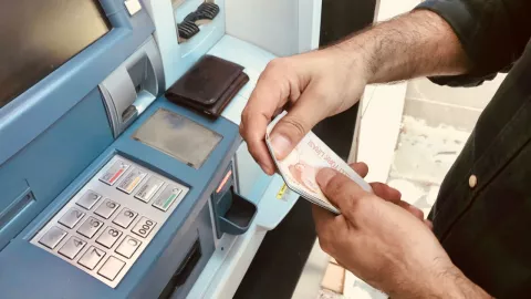 Cuánto cobra el SAT por los depósitos en efectivo en 2024