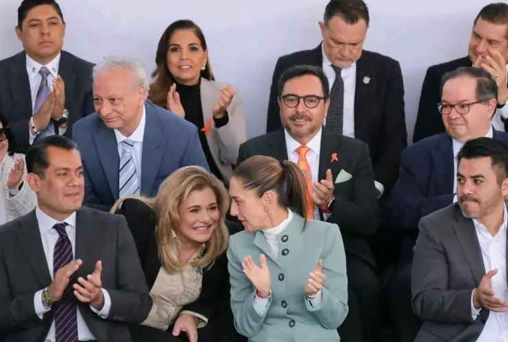 Maru Campos firma Acuerdo Nacional por el Derecho al Agua