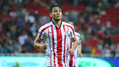 Gael Sandoval volverá del retiro tras no brillar en Chivas