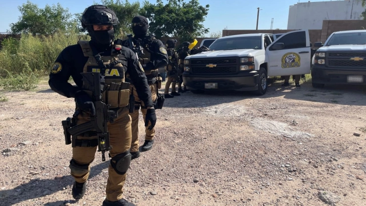 Sigue la violencia en Culiacán por el enfrentamiento entre La Mayiza y La Chapiza.