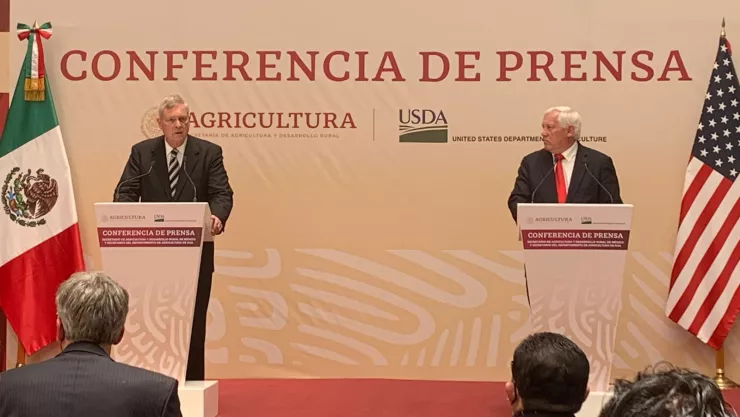 Secretario Agricultura Tim Vilsack Victor Villalobos