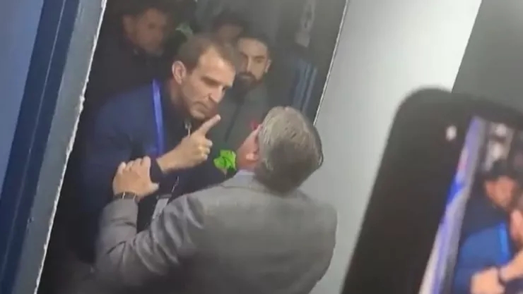 Pleito entre El Piojo Herrera e Iván Alonso