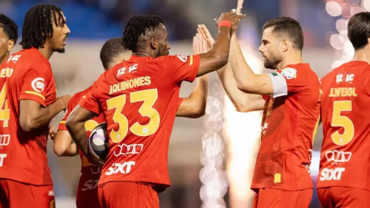 Julián Quiñones marcó en la victoria de su equipo