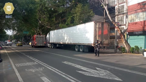 B01FQS VIDEO TRÁILER ATORADO COL. NÁPOLES1.jpeg