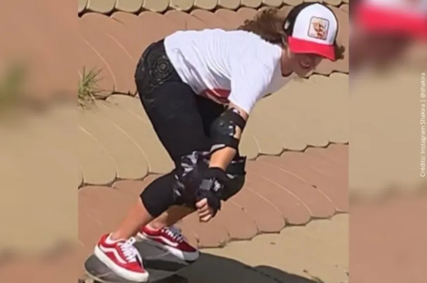 Shakira patinando..jpg
