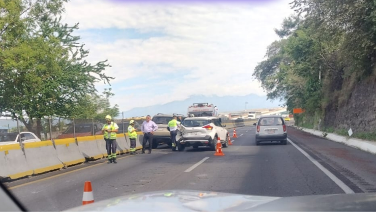 Accidente en la Cuernavaca-Acapulco.
