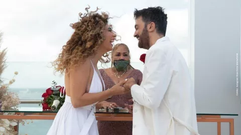 Anna Ferro rompe en llanto en homenaje a Fernando del Solar.