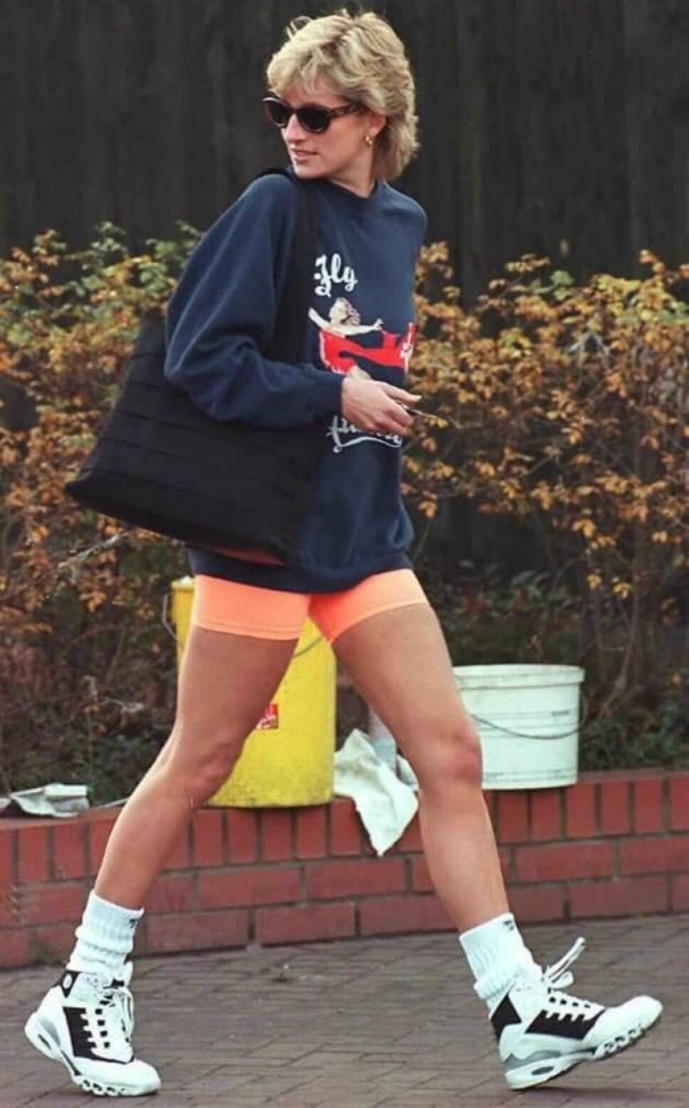 sneakers color