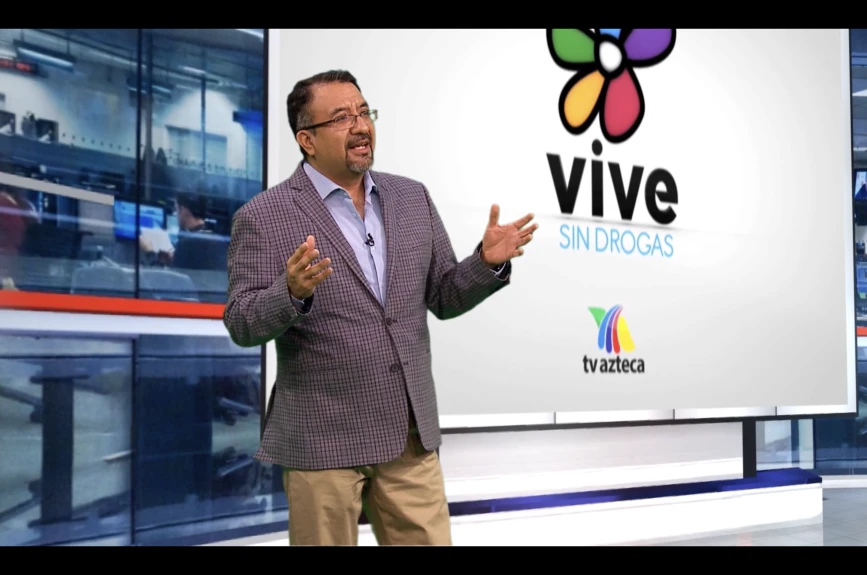 El Dr. Mario Citalan compartiendo su conocimiento.png