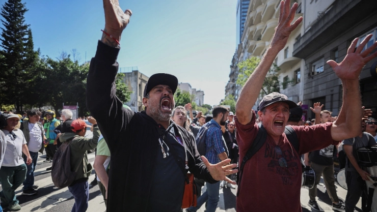 Protestas contra el gobierno de Milei en Argentina