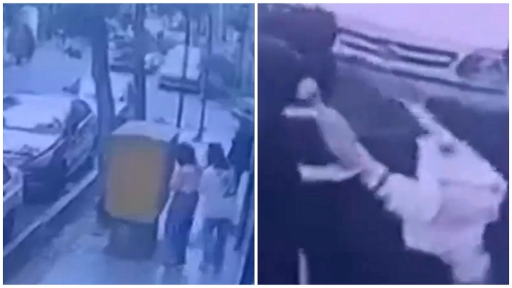 Las mujeres fueron subidas a una camioneta por la Policía Moral.