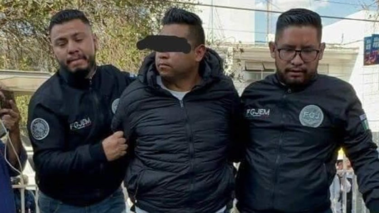 Sergio “N”, hombre vinculado a proceso tras matar a perrito en Tecámac, fue golpeado por ciudadanos molestos.