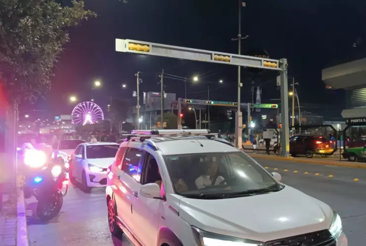 Tráfico pesado en bulevar Adolfo López Mateos, 25 de enero 2025.png