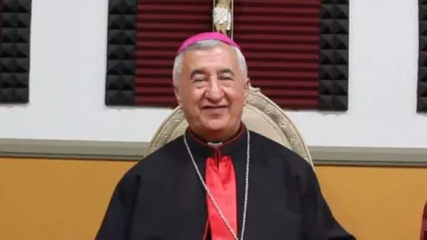 Detienen al obispo Emanuel Hana Shaleta en aeropuerto; investigan presuntos viajes y gastos en Tijuana