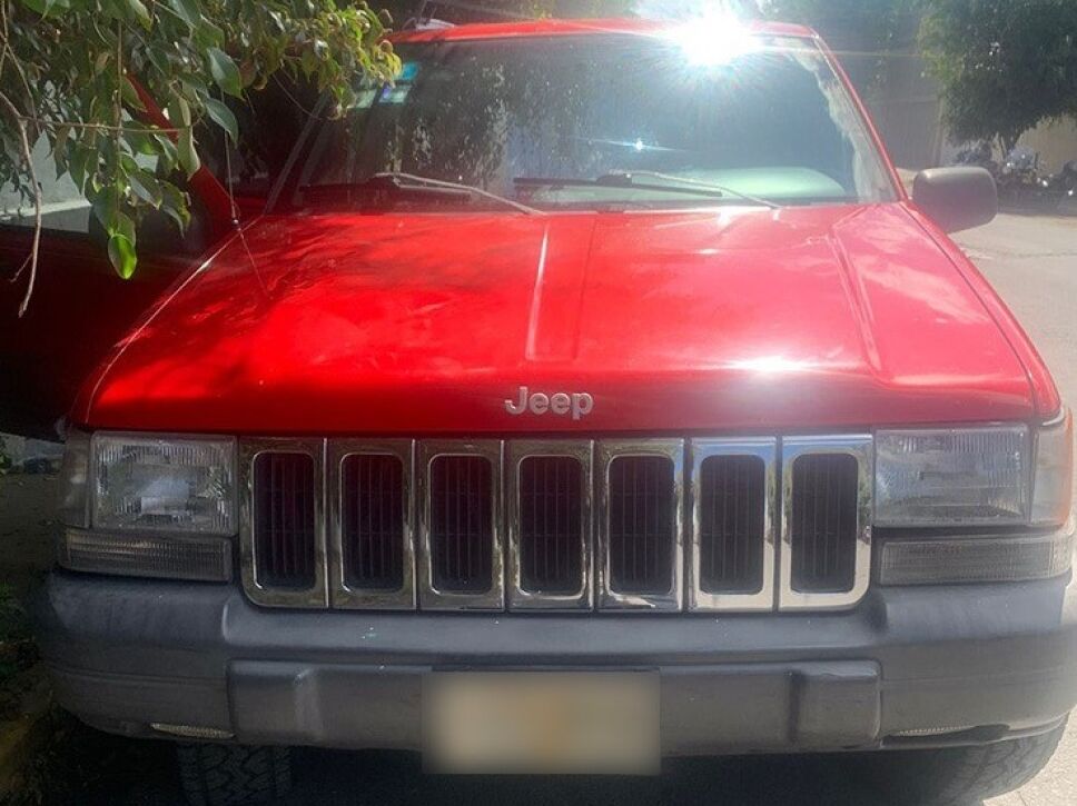 Camioneta de presuntos extorsionadores