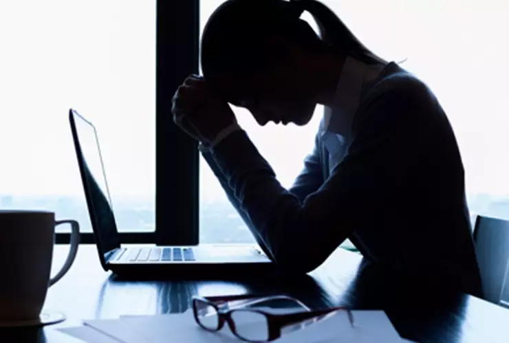 ¡ESTRÉS LABORAL! Enemigo silencio de los trabajadores