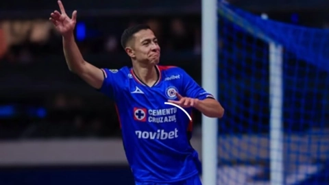 Joel Huiqui dos jugadores Cruz Azul