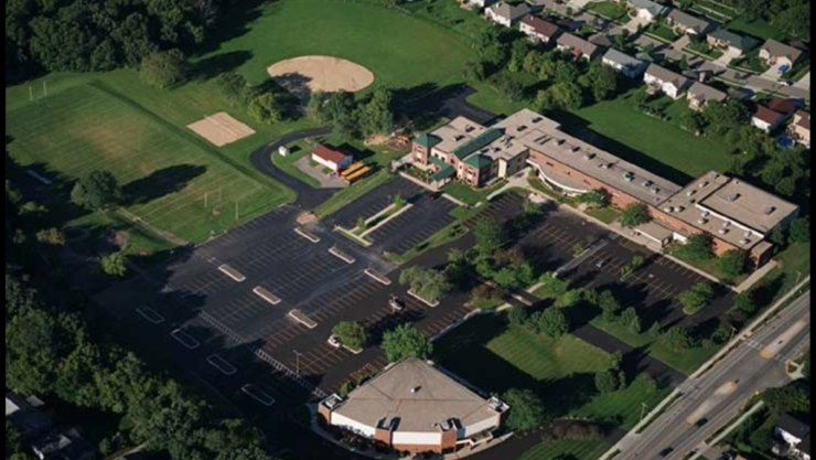 Vista aérea de la escuela Abundant Life Christian School en Wisconsin.