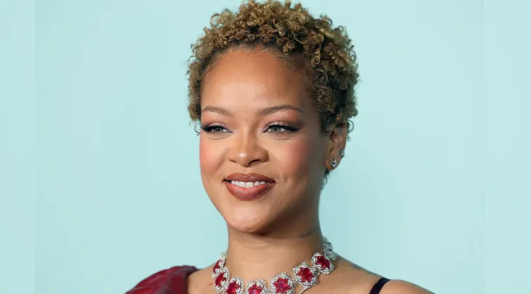 rihanna anuncia un nuevo disco