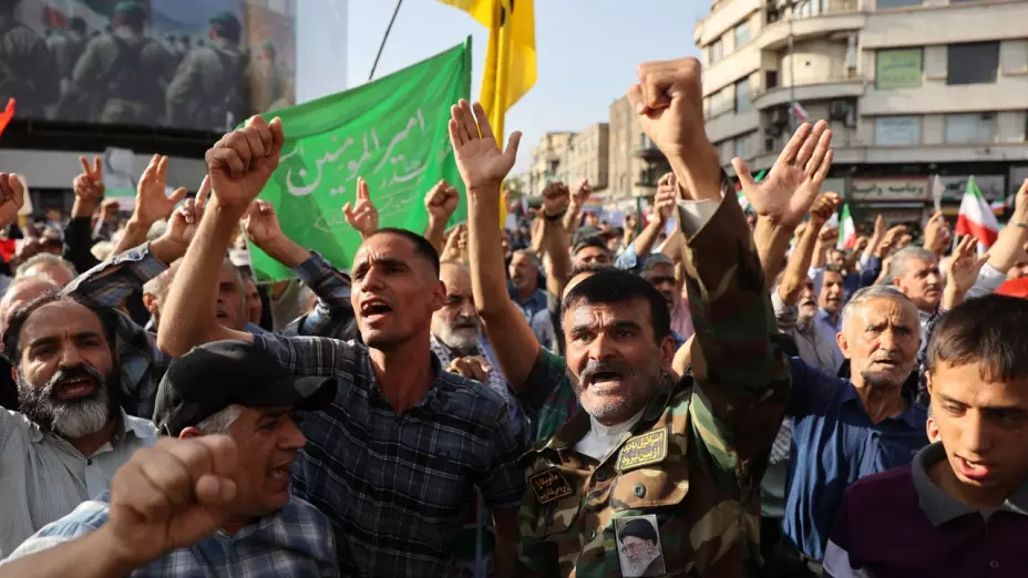 Trump anunció un cese total, pero Irán lo contradice. Según Teherán, no hay acuerdo con Israel, solo una pausa condicionada en sus ataques.