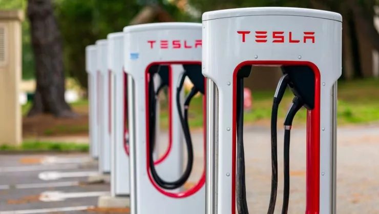 ¡Atención! Así puedes ubicar las estaciones de carga de Tesla en México