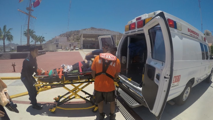 realizan evacuación médica en los cabos san lucas