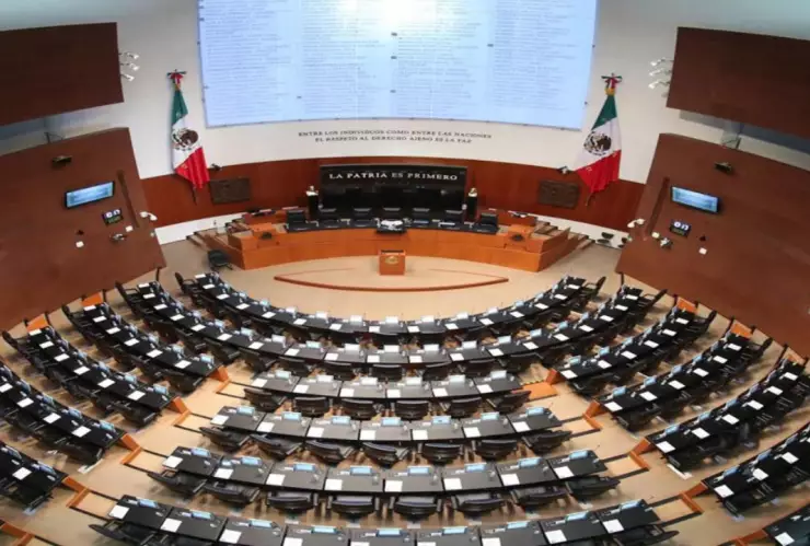 ¿Cómo se distribuyen Así se designan los escaños en el Senado de la República?