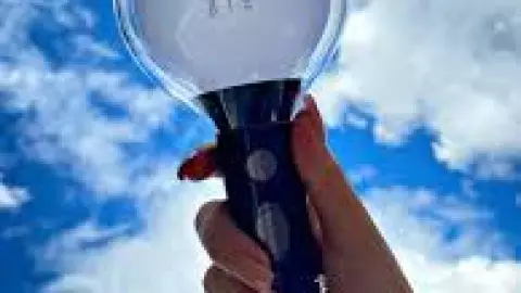 lightstick bts.jpg