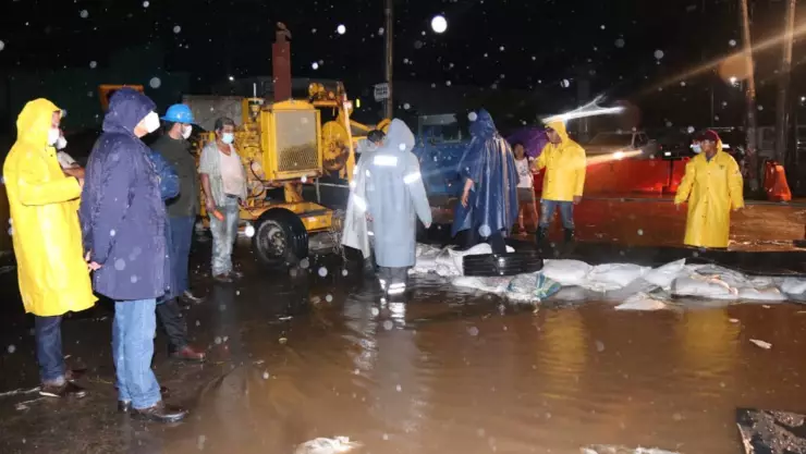 macuspana-lluvias-amlo (1).jpg