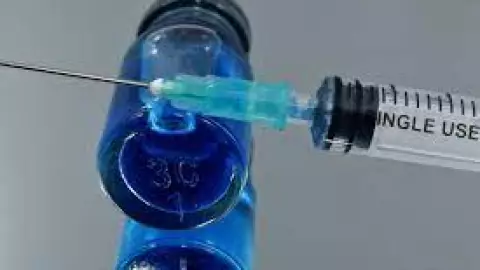 Vacuna, COVID-19, resfriado B.jpg