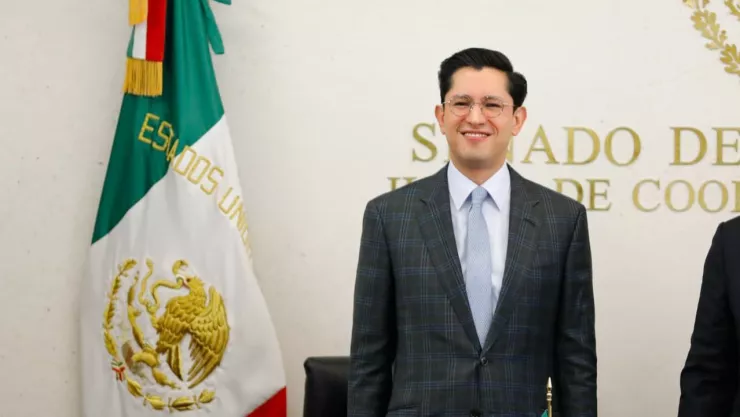 Roberto Velasco: Senado lo ratifica como nuevo titular de la SRE.
