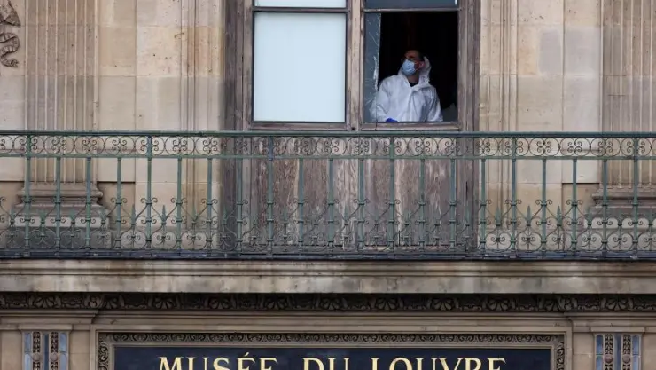 Robo Louvre