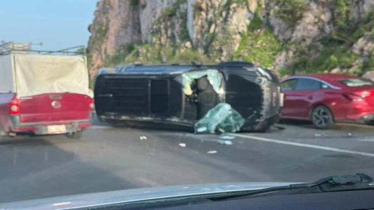 Aparatoso ACCIDENTE desquicia el Periférico Ecológico hoy