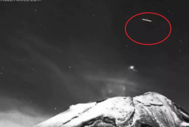 Vuelven a captar paso de supuesto OVNI por el volcán Popocatépetl