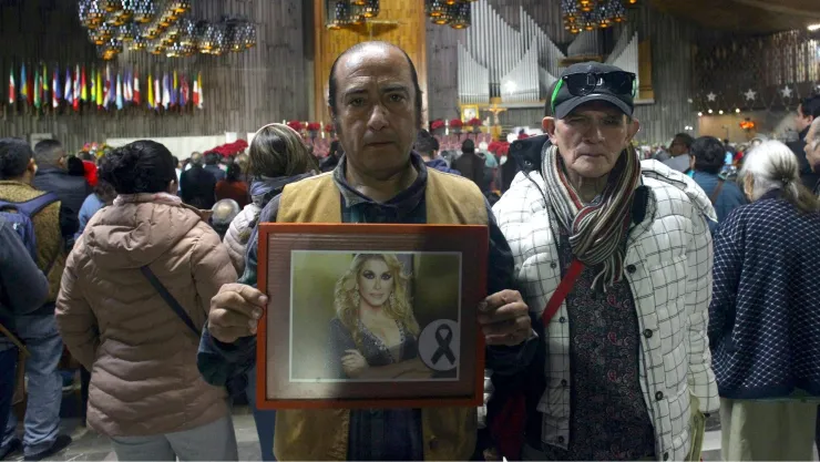 Adiós a Dulce Tumultos y desorganización se vivió en la Basílica