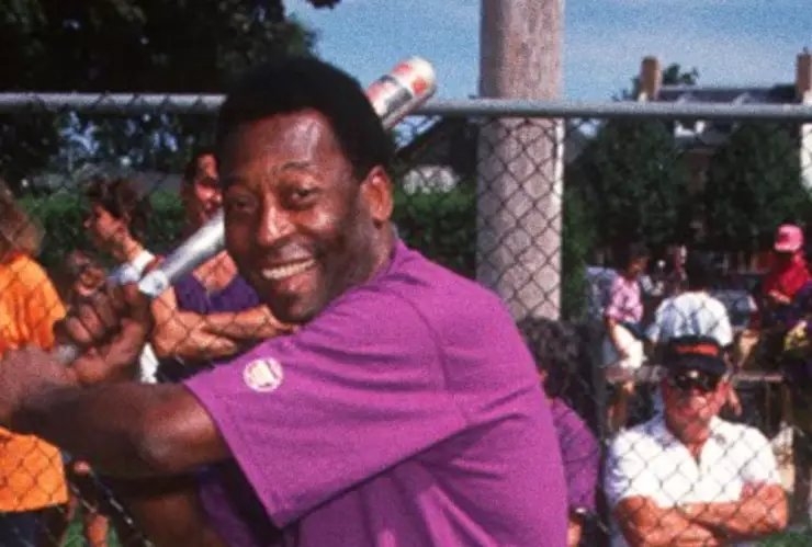 Pele beisbol.jpg