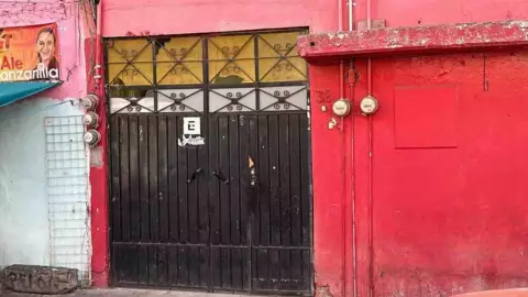 Encuentran dos mujeres en refrigerador