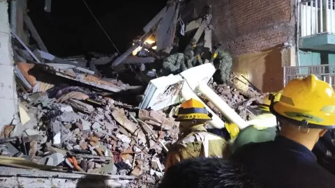 Confirman muerte de una mujer tras la explosión de tanque de gas en Calvillo; fue hallada bajo los escombros