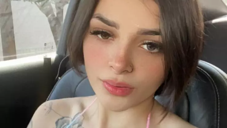 Karely Ruiz denuncia robo en su casa.