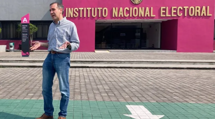 Este es el salario de Lorenzo Córdova como presidente del INE