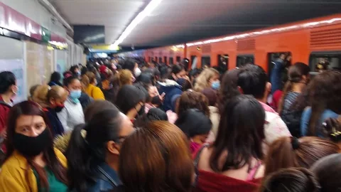 Metro CDMX retrasos