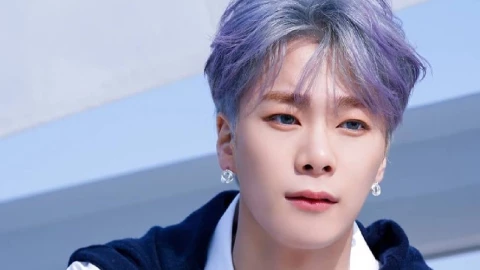 Moonbin, integrante de ASTRO, murió a los 25 años, informó el sello discográfico Fantagio.