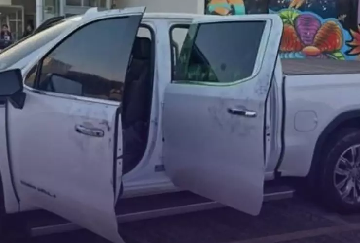 _Le roban un rifle, dron y más objetos personales al alcalde de Los Reyes, en Morelia, Michoacán.jpg