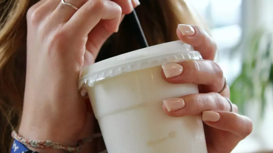 Confirman tres muertes por intoxicación con malteadas en EU; contrajeron Listeria