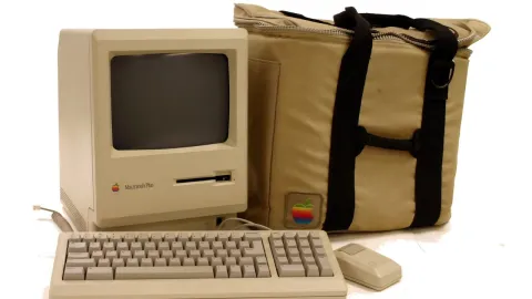 primera-Mac-de-Apple-Macintosh-128-K-populaaridad
