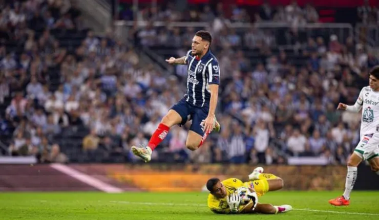 ¿Qué será del futuro de Lucas Ocampos en Rayados?