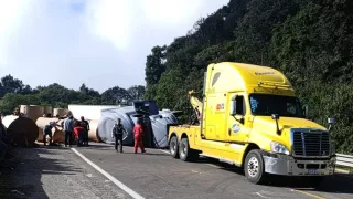 El accidente generó tráfico intenso en la autopista Puebla–Orizaba durante varias horas