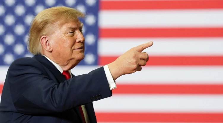Donald Trump solicita seguir con la construcción del muro fronterizo
