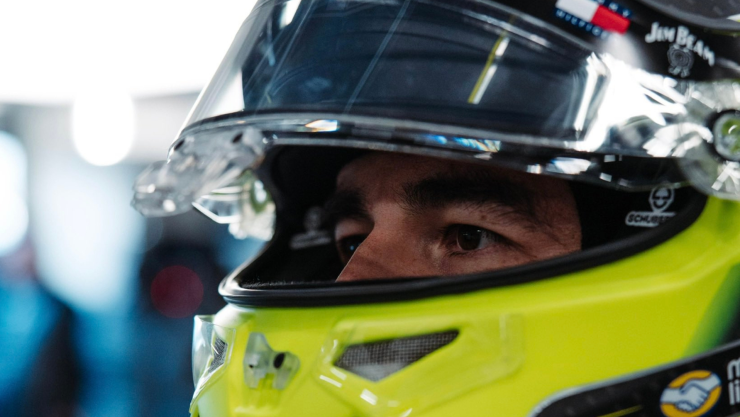 Checo Pérez en su primer giro con Cadillac
